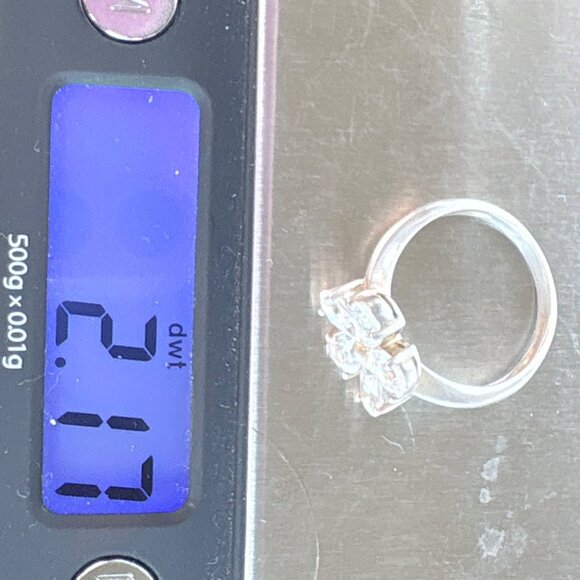 VTG Solid Sterling Silver 925 Cubic Zirconia Flower Statement Ring Size 8.25 - Picture 9 of 10
